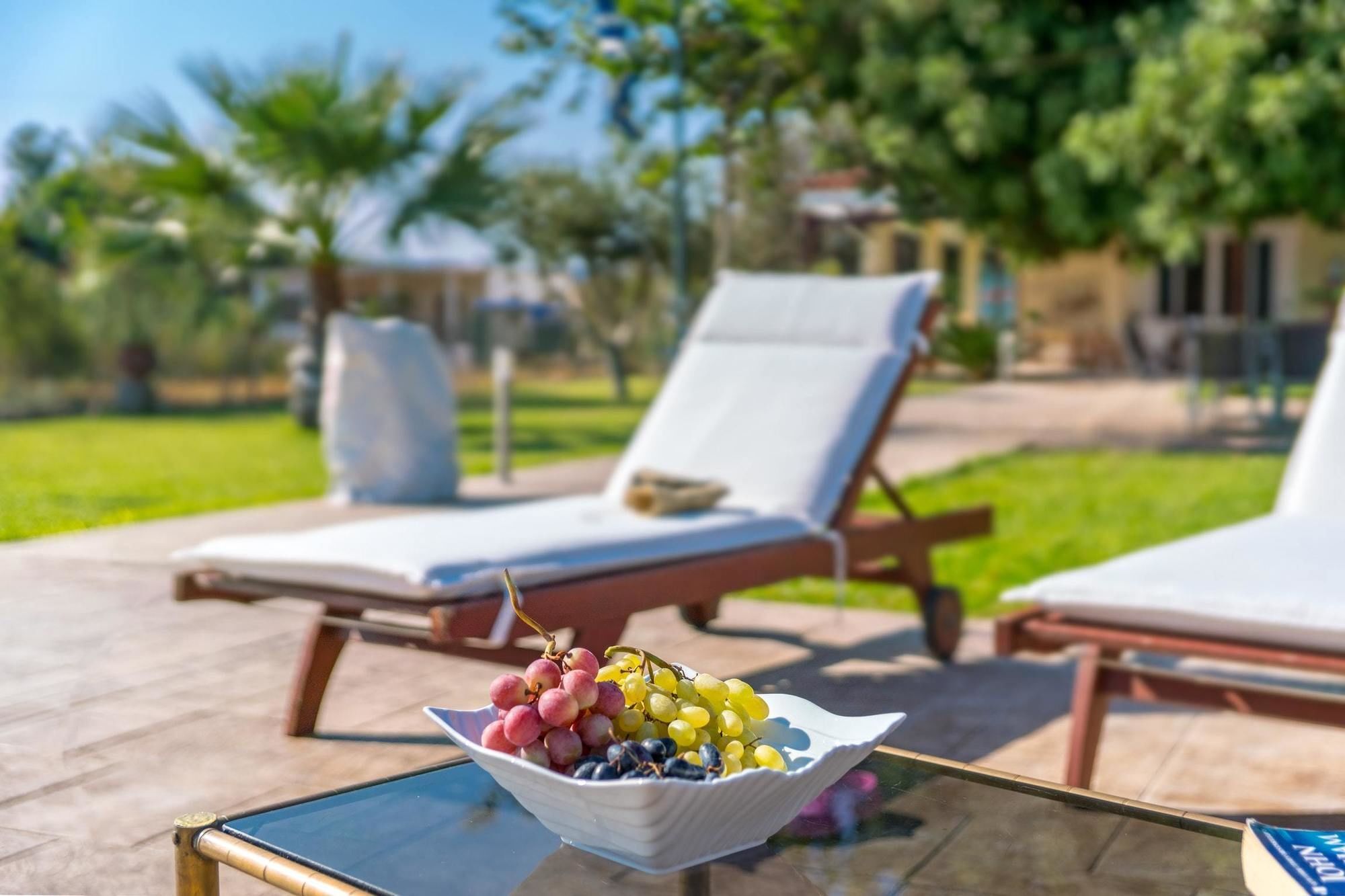 Maria'S Seaside Villa - House With 3 Rooms In Marathon, With Wonderful المظهر الخارجي الصورة