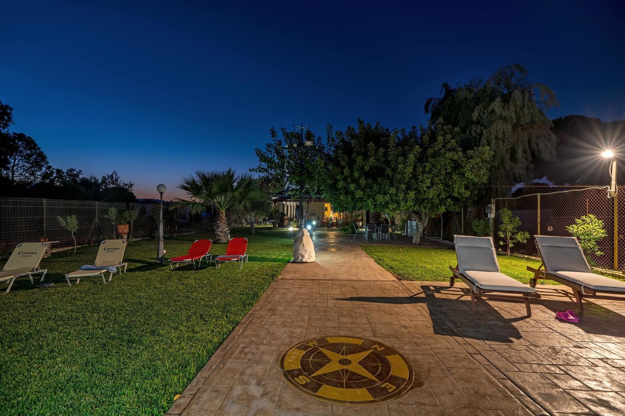 Maria'S Seaside Villa - House With 3 Rooms In Marathon, With Wonderful المظهر الخارجي الصورة
