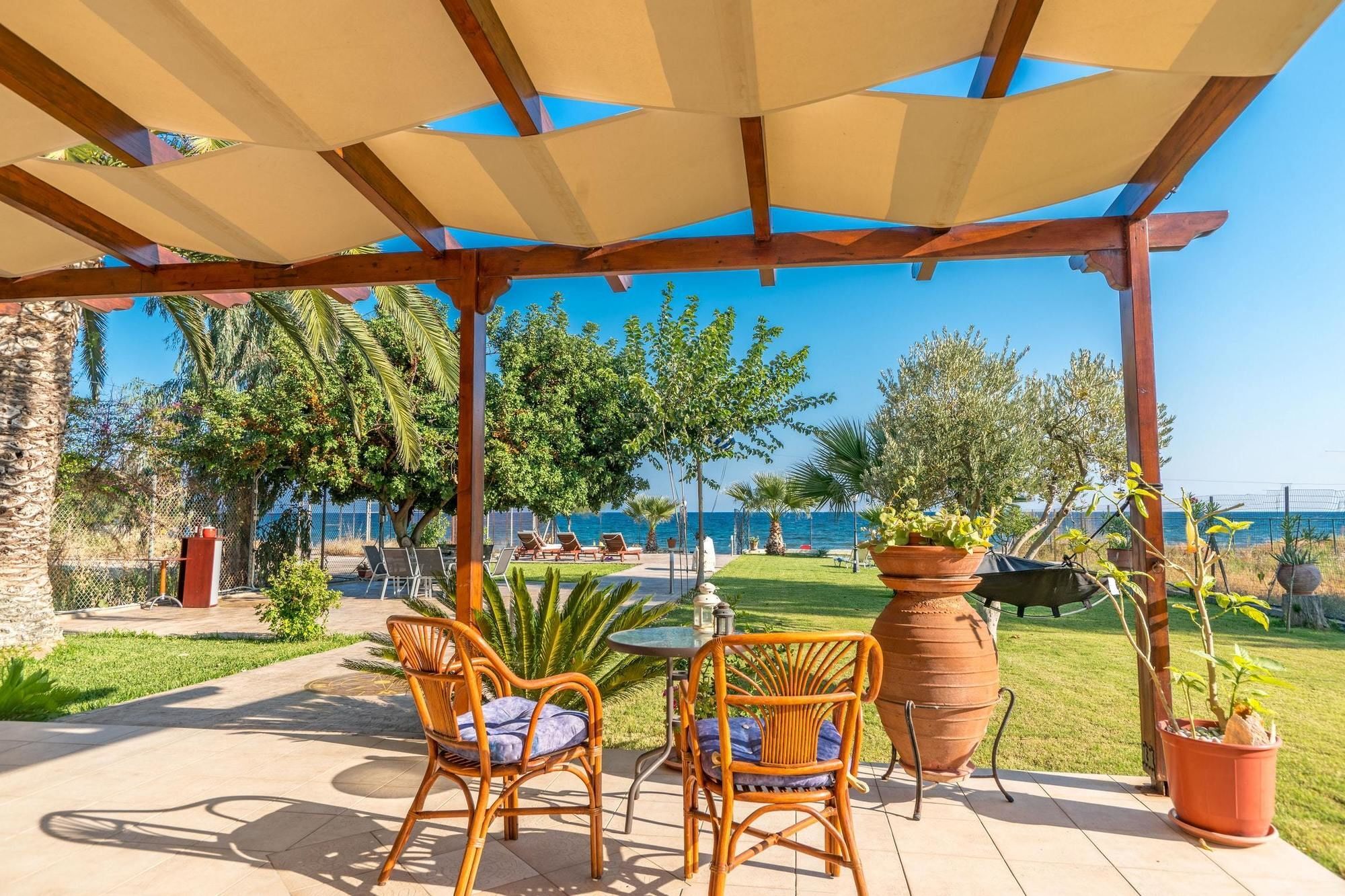 Maria'S Seaside Villa - House With 3 Rooms In Marathon, With Wonderful المظهر الخارجي الصورة